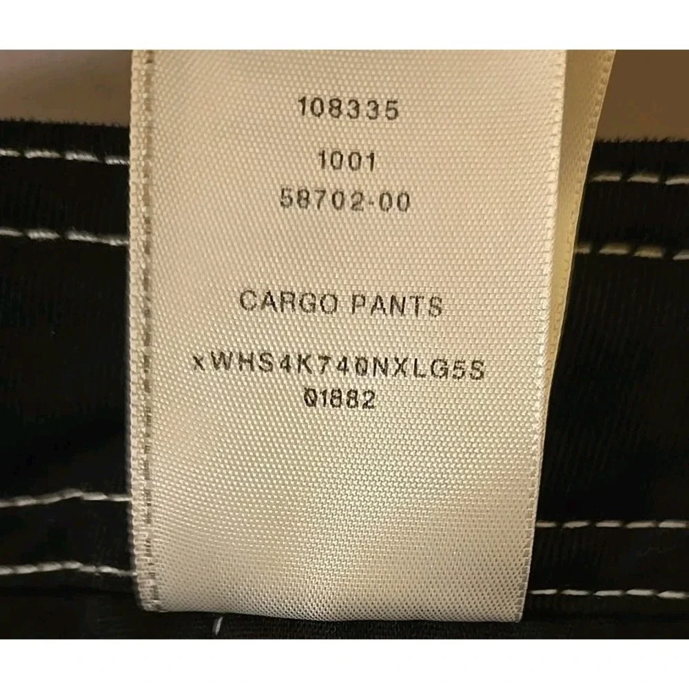 TRUE RELIGION Jet Black Cargo Pants -‎ Men's Size 31 / 34x31 NWT